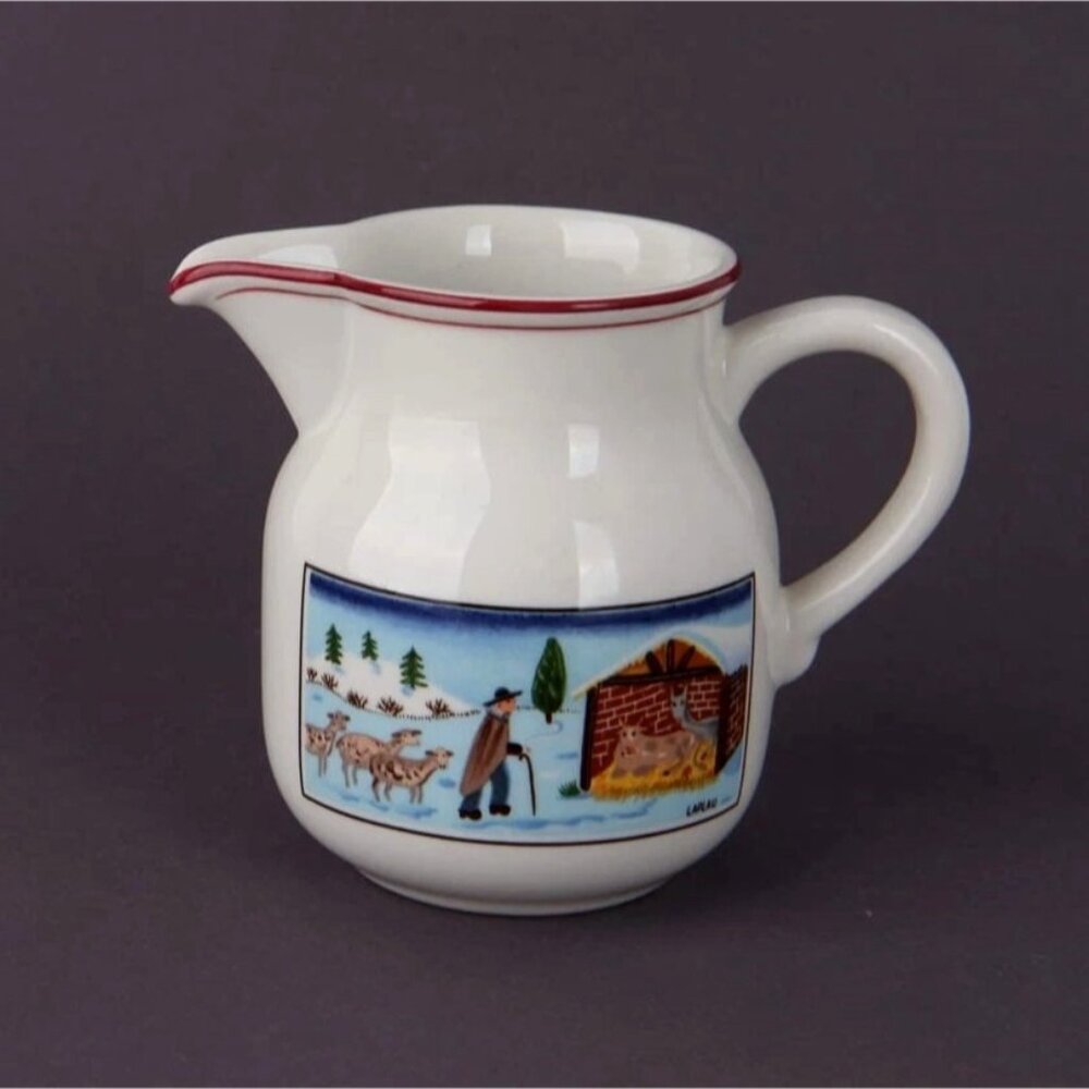 Villeroy & Boch Naif Christmas Creamer 3.5" 7 oz